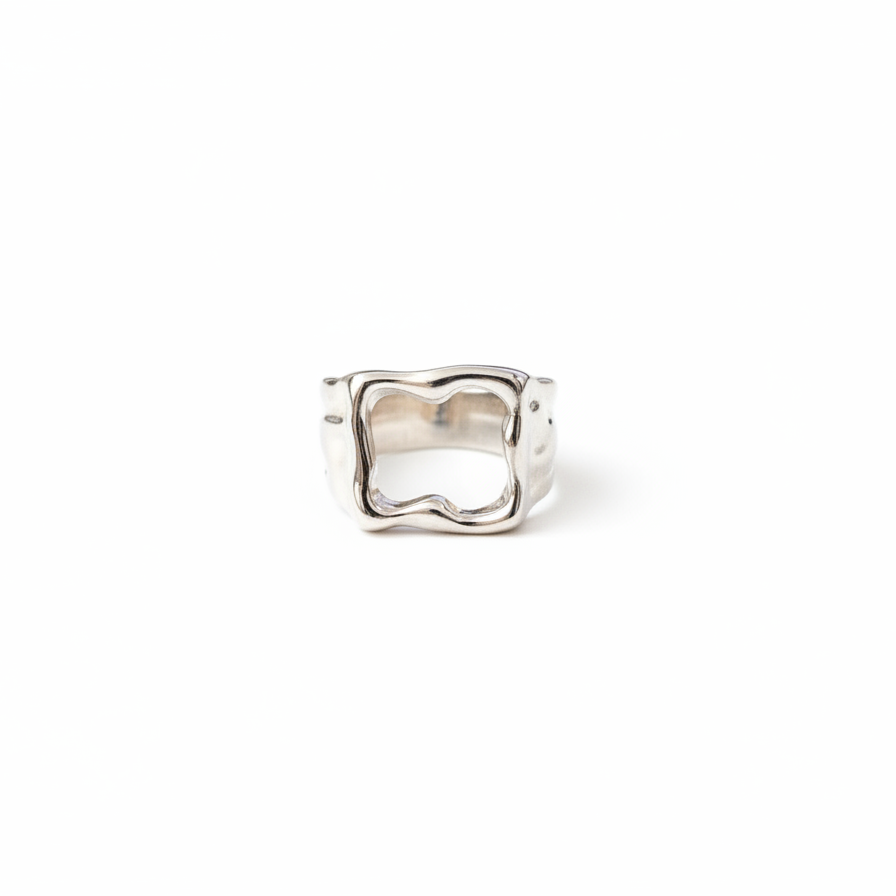 Cadre Ring — open frame ring angle view | THE ARCIVE