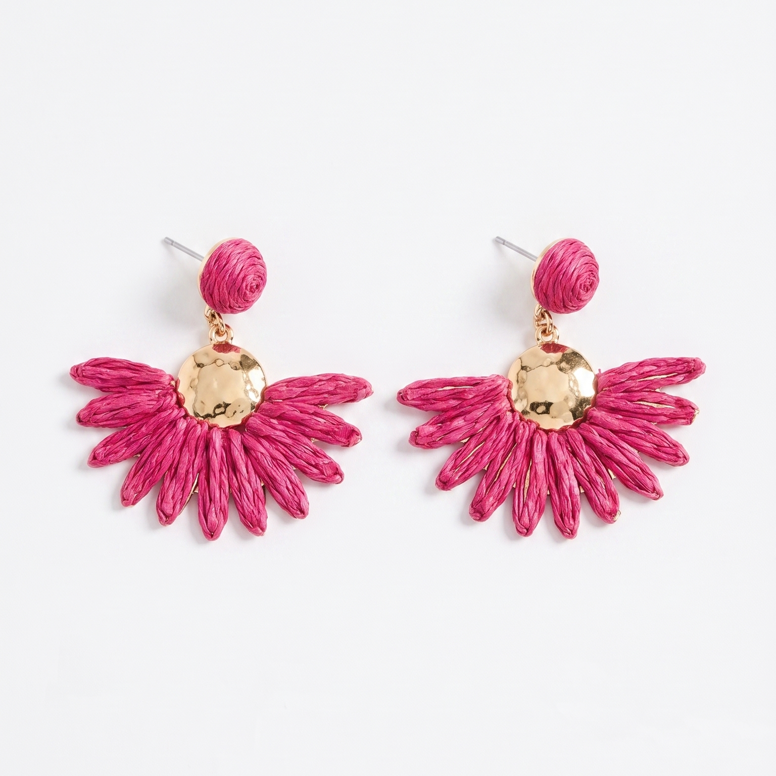 Éclat Dangle Earrings — gold dangle earrings angle | THE ARCIVE