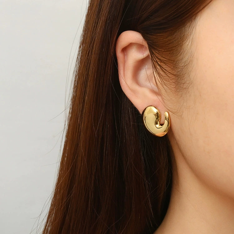 Lune Hoops — crescent hoop earrings detail | THE ARCIVE