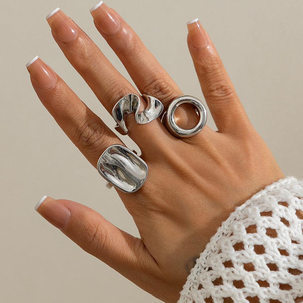 Veine Ring — vein-textured organic ring detail | THE ARCIVE