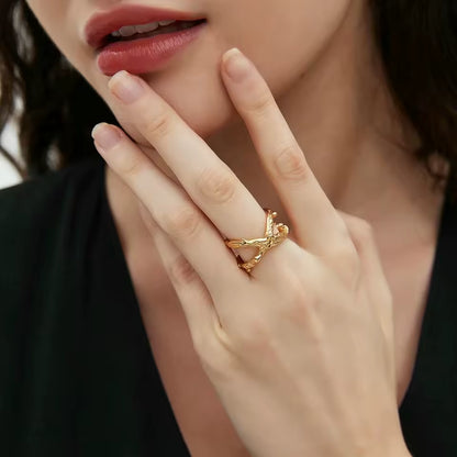 Souple Ring — lifestyle — The Arcive