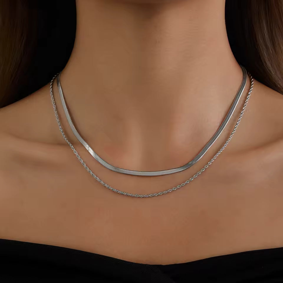 Maille Necklace — detail shot — The Arcive