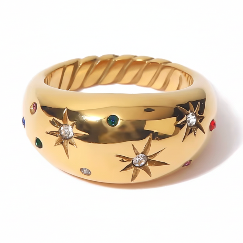 Trace Ring — slim zircon ring macro shot | THE ARCIVE