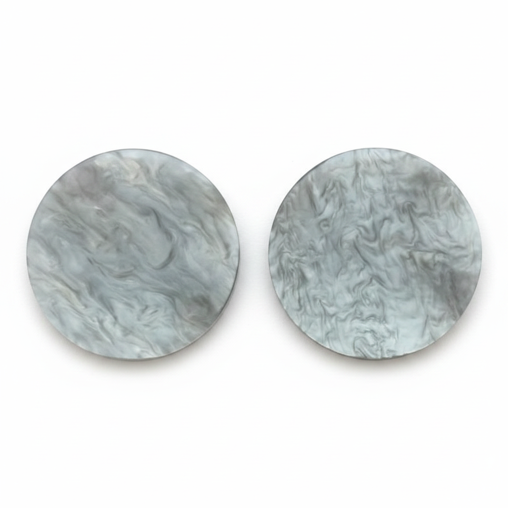 Cercle Studs — minimal round stud earrings angle | THE ARCIVE