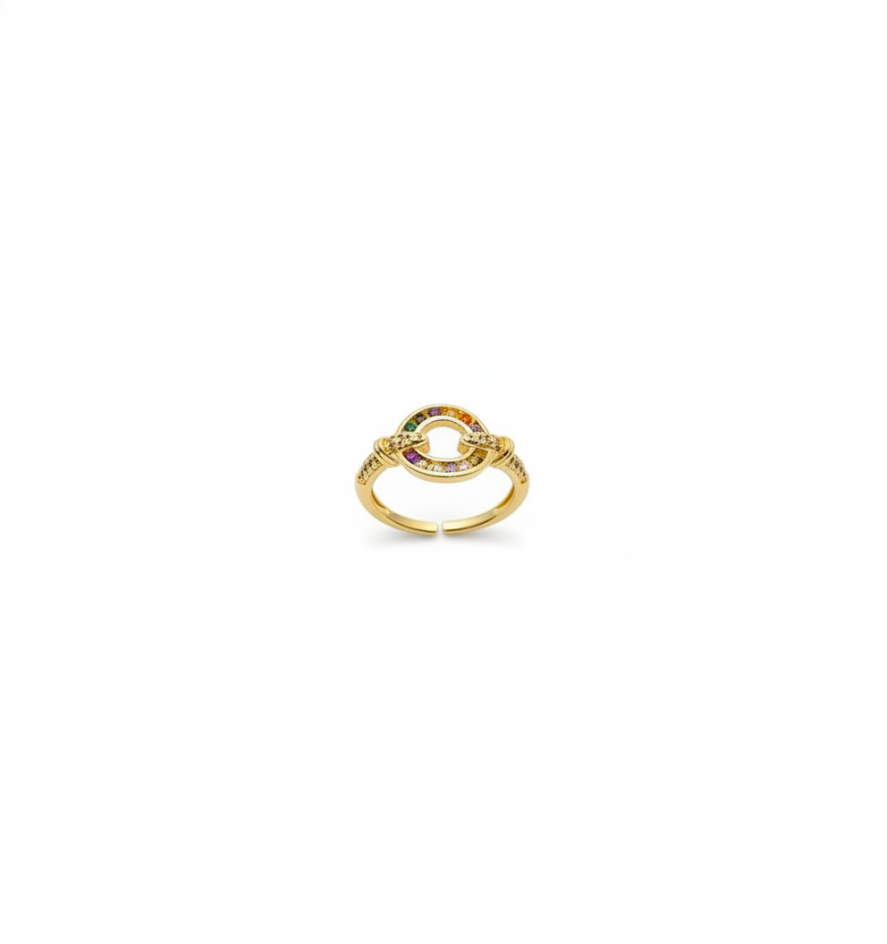 Courbe Ring — smooth curved ring lifestyle | THE ARCIVE