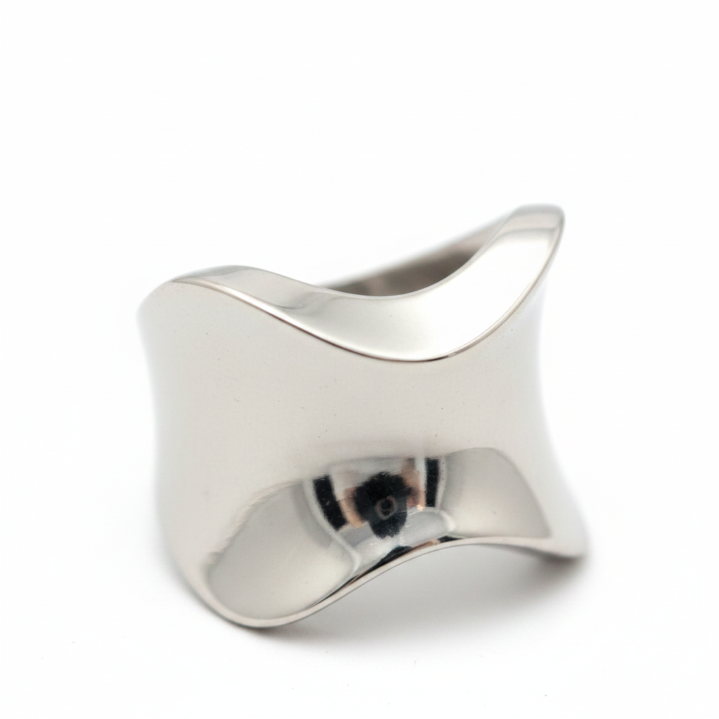 Selle Ring — saddle-shaped silver band ring | THE ARCIVE